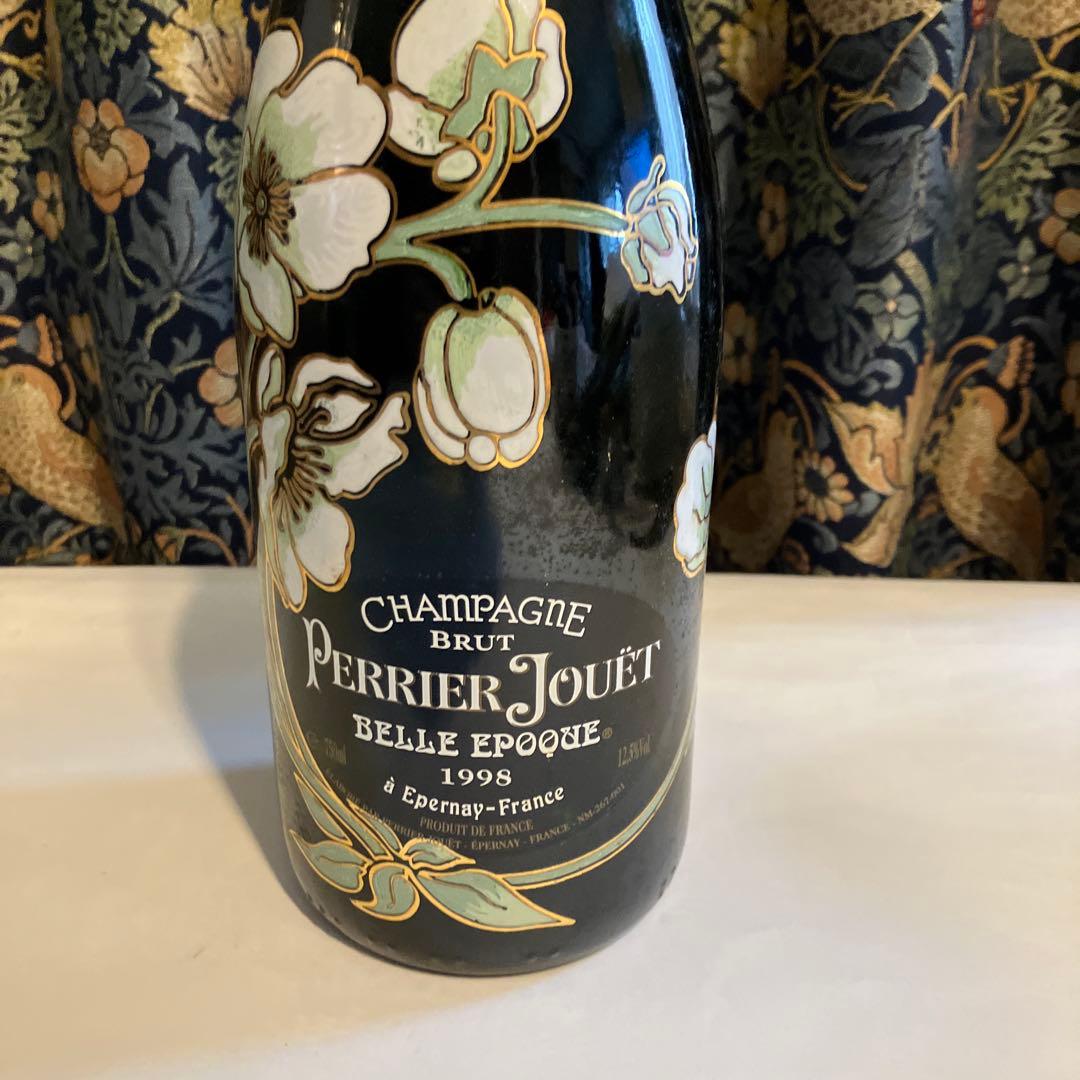未開栓シャンパン　ペリエ　ジュエ　ベル　エポック1998 年　箱付き