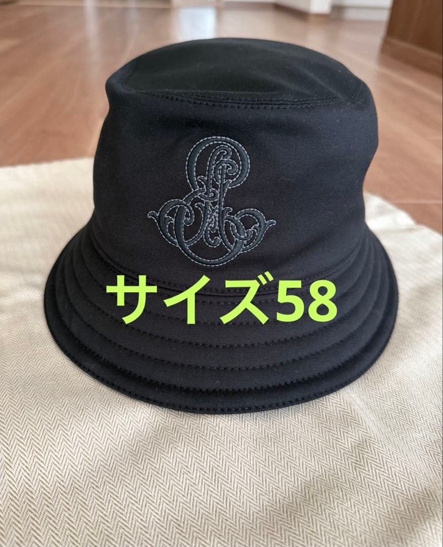 エルメス刺繍ロゴバケットハット