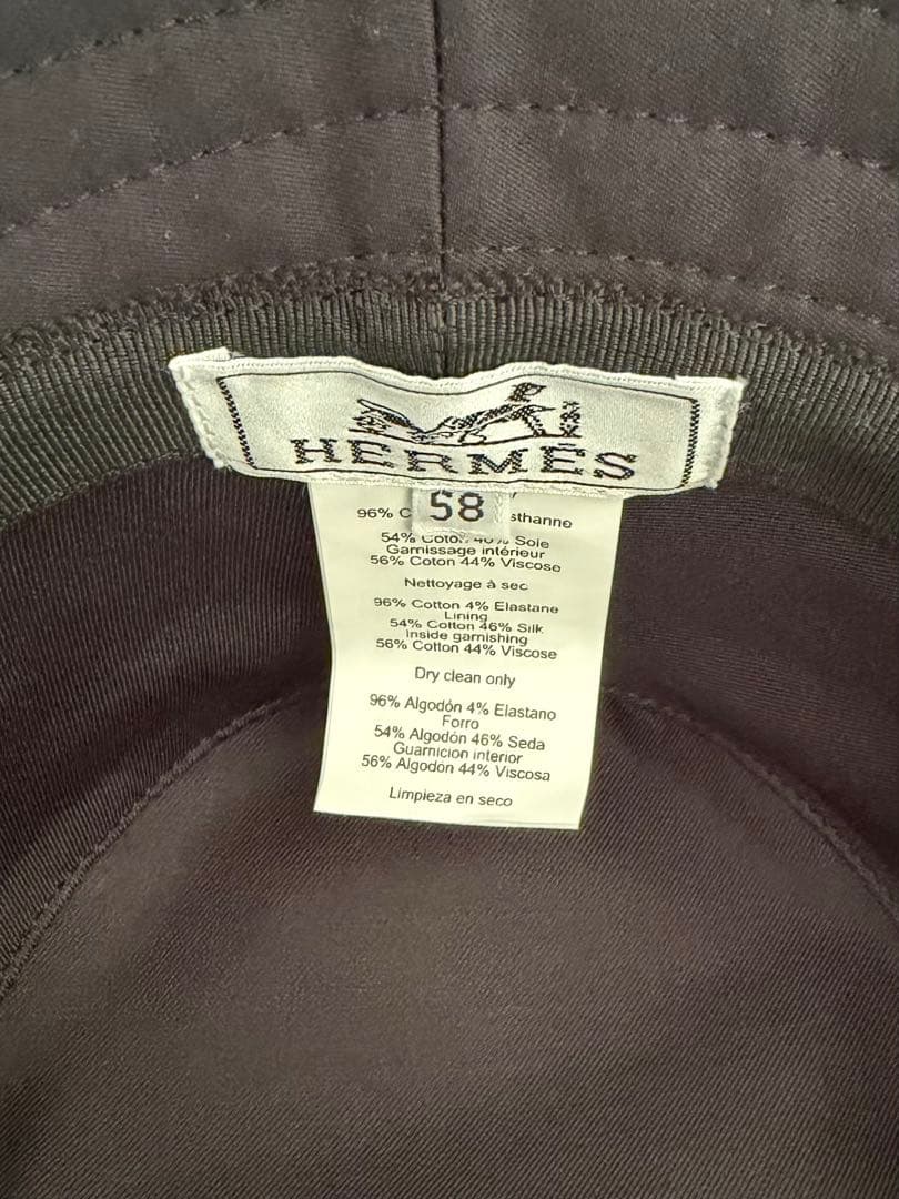 エルメス刺繍ロゴバケットハット