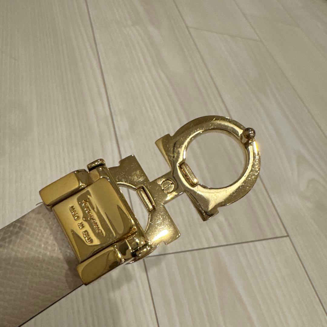 Ferragamo ベルト