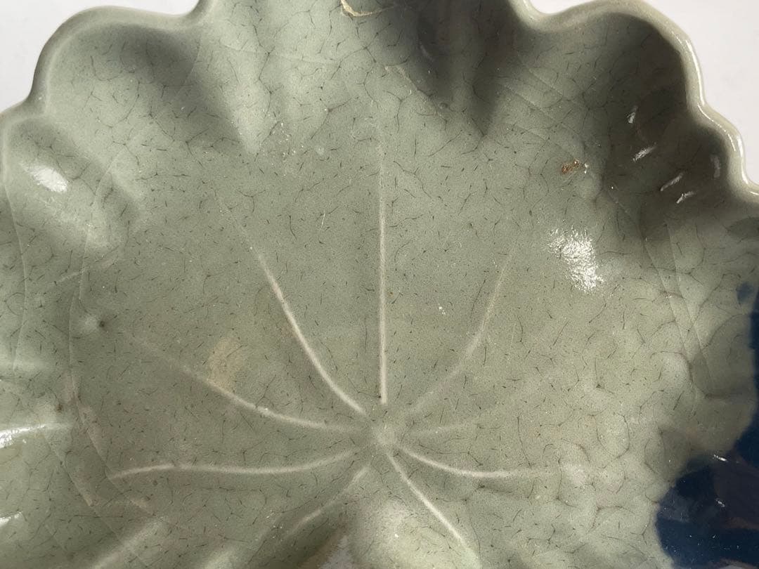 骨董　アンティーク　古九谷青磁　青磁瑠璃釉 葉文 葉形小皿　変形皿　向付