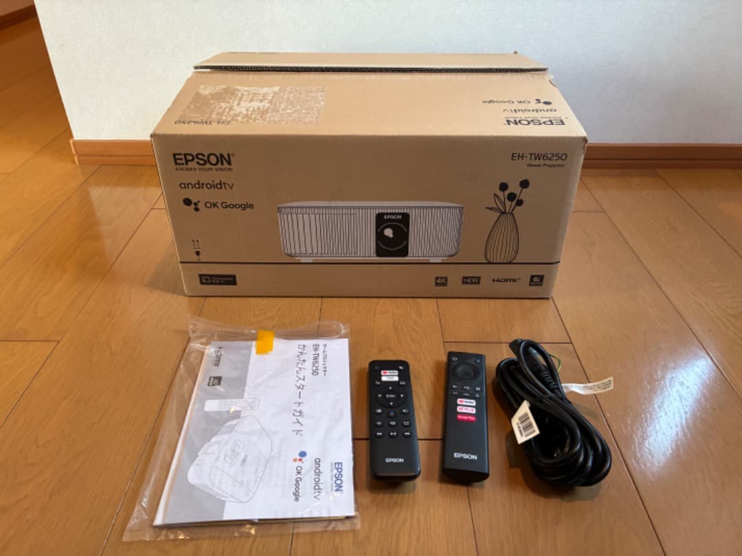 EPSON 　プロジェクター　EH-TW6250