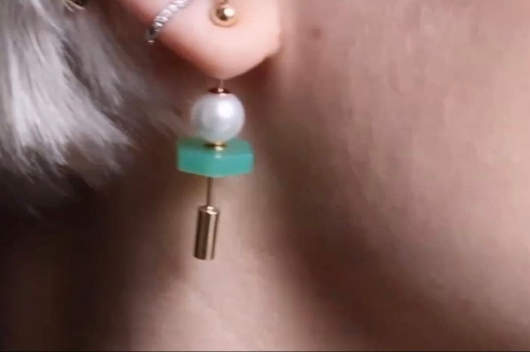 要確認Hirotaka スピアピアス　片耳用 石3点付き