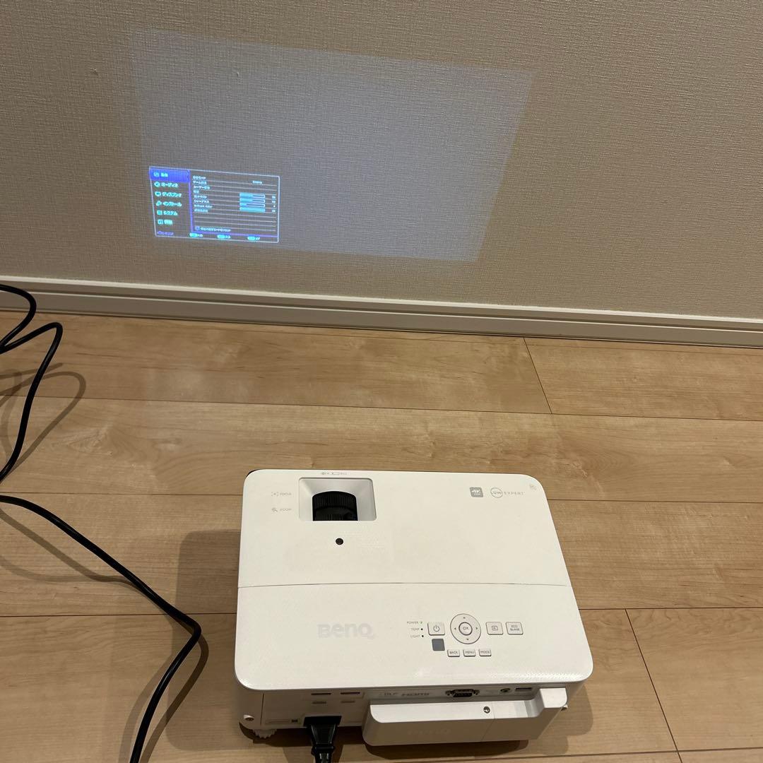 BenQ TK700STi 4K ゲーミングプロジェクター