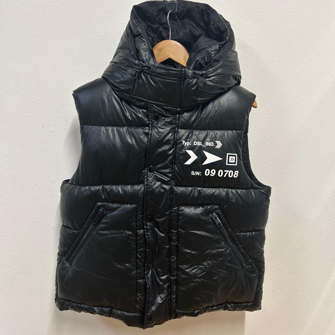 ♦︎新品同様♦︎DIESEL♦︎ディーゼル♦︎肉厚ベスト