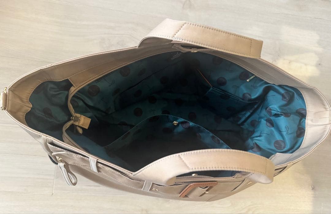 ATAOバッグ　ベージュ　大きめ