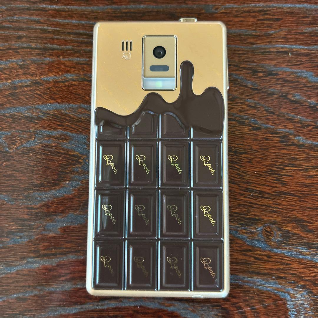 【値下げしました！】Q-pot. Phone SH-04D チョコレートデザイン