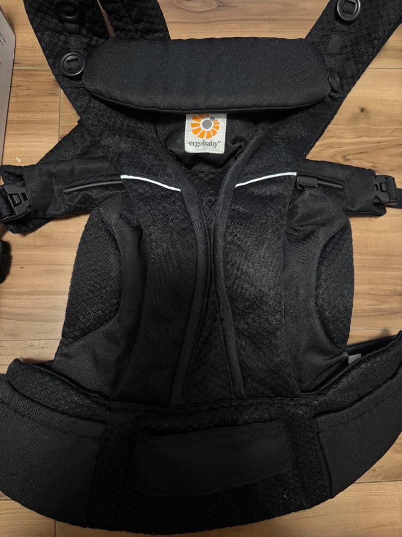 エルゴ　エルゴベビー OMNI breeze オムニブリーズ　ブラック抱っこ紐