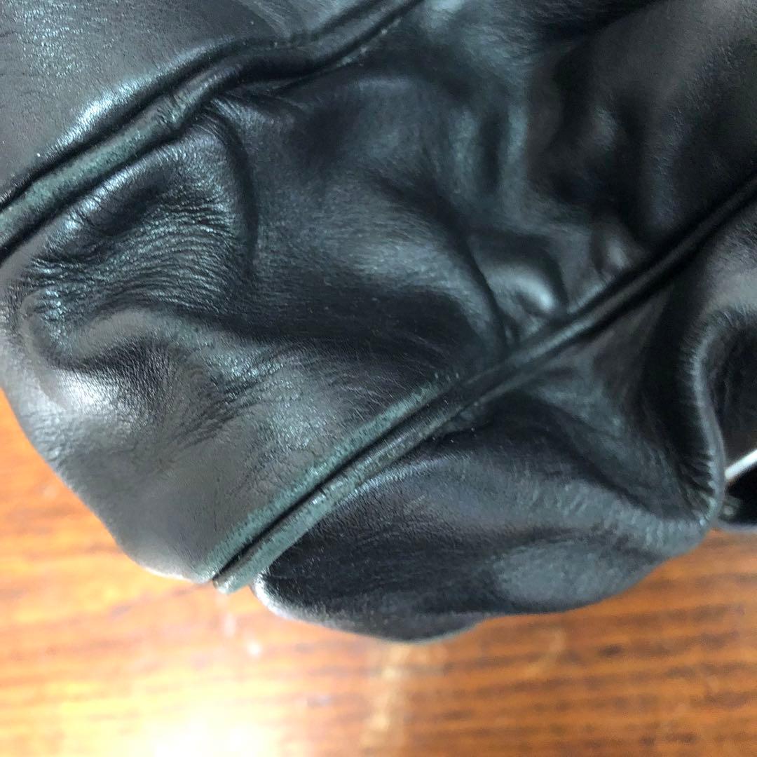 BOTTEGA VENETA イントレチャート ショルダーバッグ ブラック