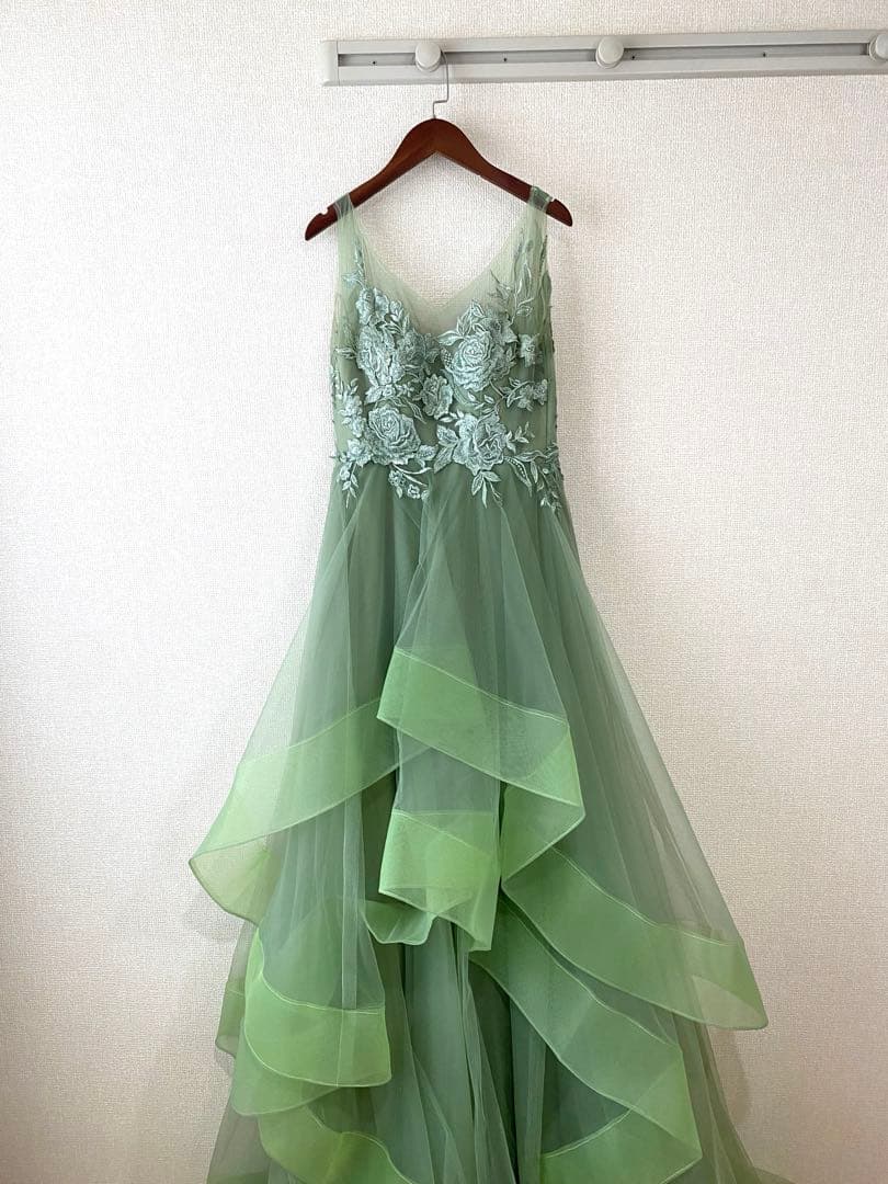 THE URBAN BLANCHE カラードレス　CD36 グリーン