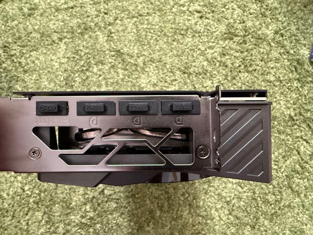 グラフィックボード・グラボ・ビデオカード MSI GeForce RTX5070 12G GAMING TRIO