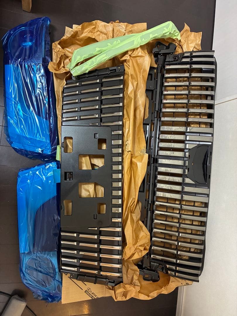 エスクァイア　純正フロントグリル