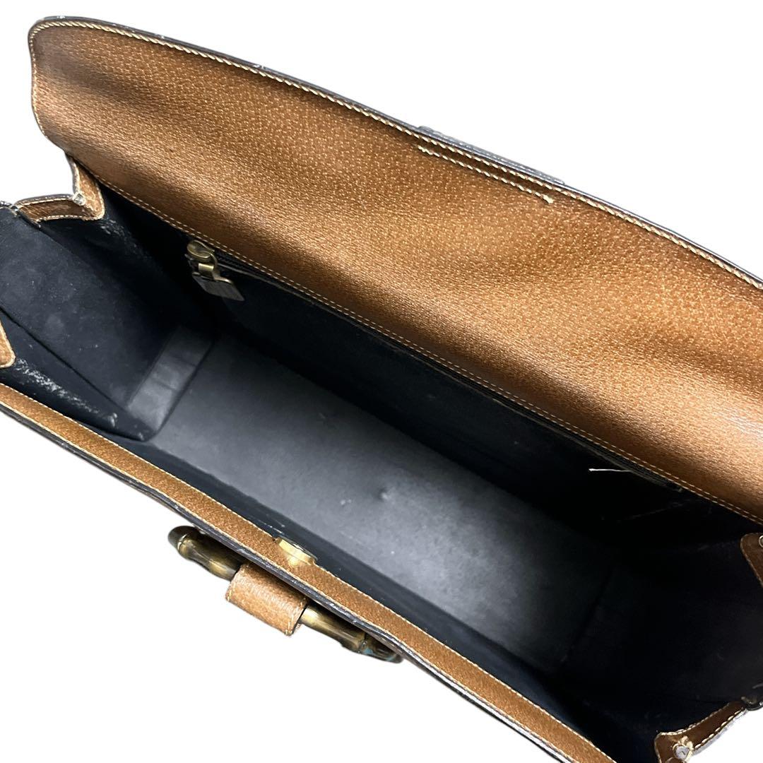 MOSCHINO　モスキーノ　Redwall  ハンドバッグ  イタリア製