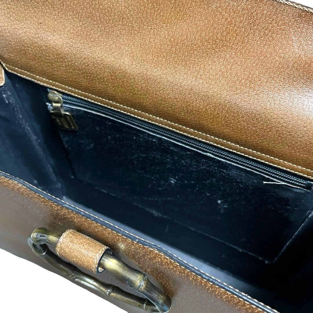 MOSCHINO　モスキーノ　Redwall  ハンドバッグ  イタリア製