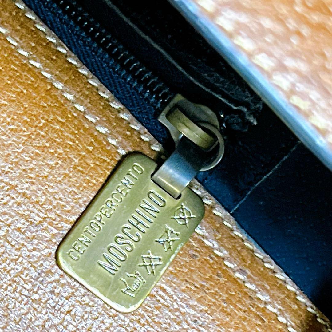 MOSCHINO　モスキーノ　Redwall  ハンドバッグ  イタリア製