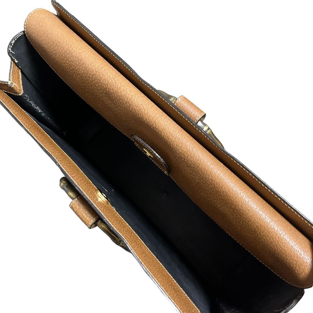 MOSCHINO　モスキーノ　Redwall  ハンドバッグ  イタリア製