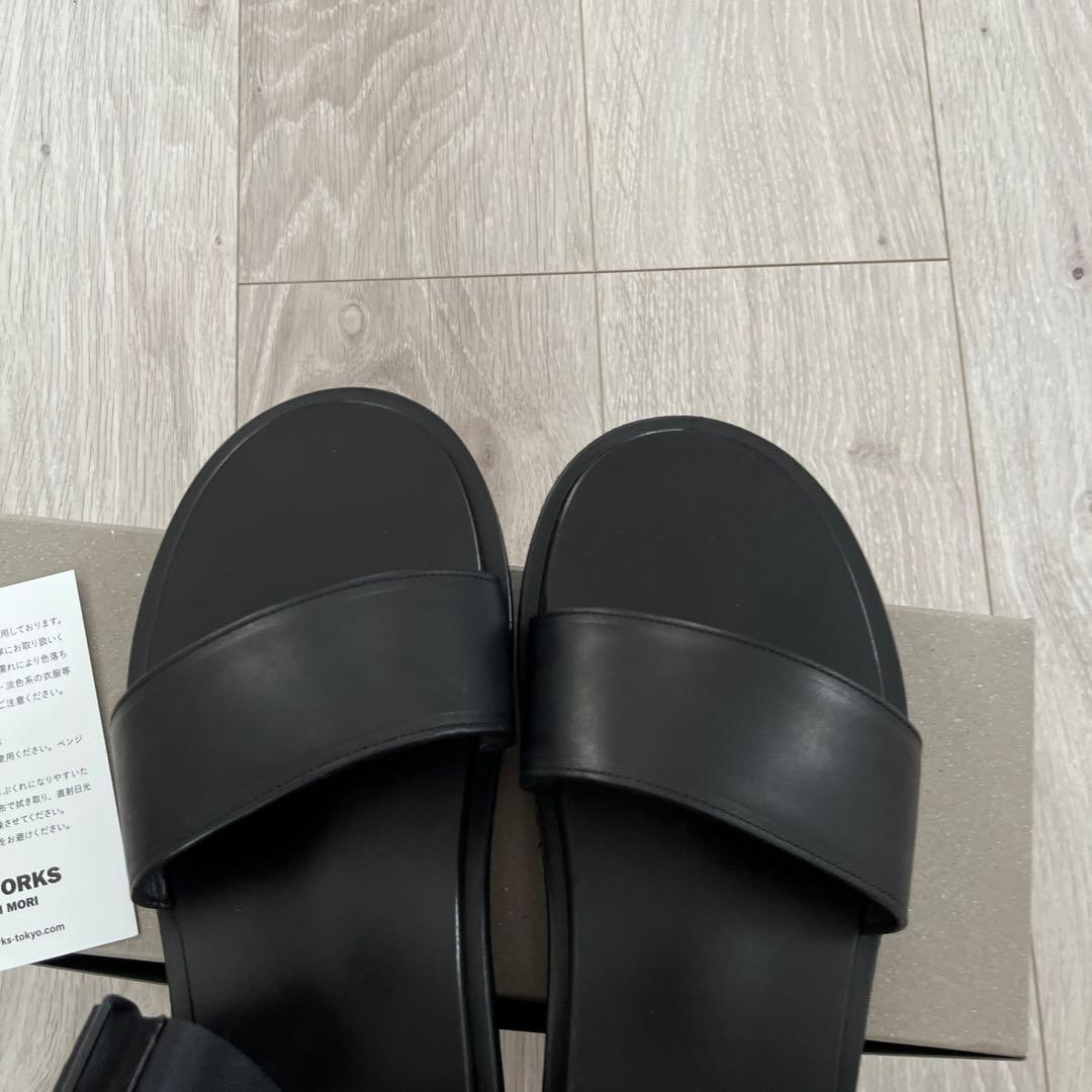 未使用　フットワークス　サンダル　25cm