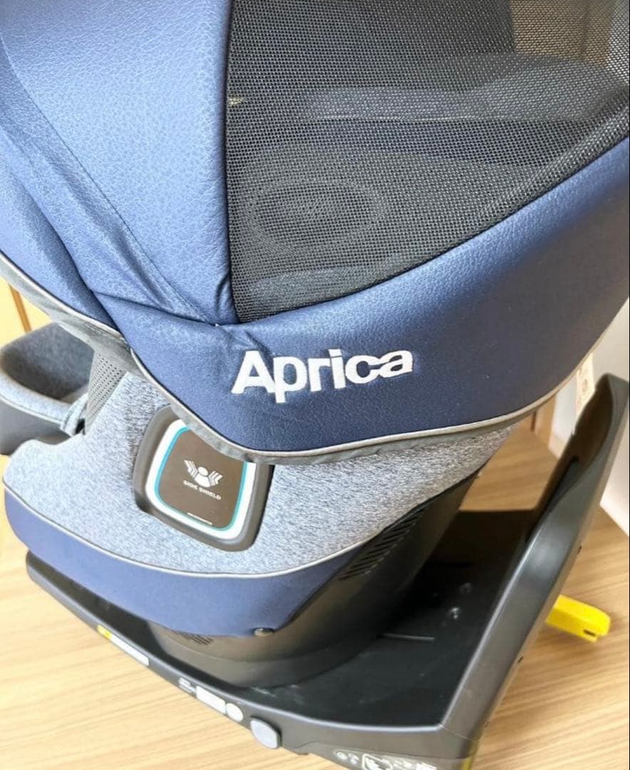 Aprica クルリラプラス３６０°セーフティ ISOFIX 最高クラス