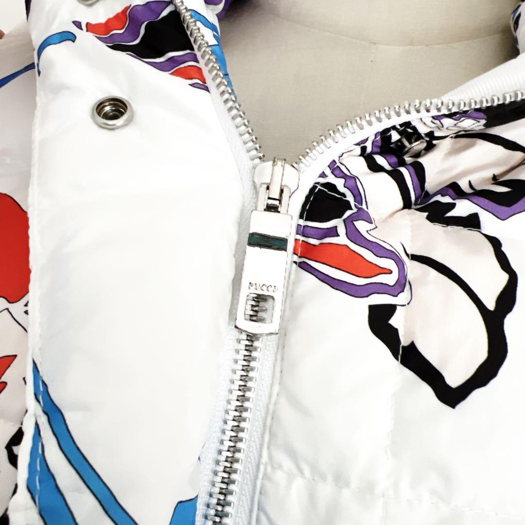 美品　EMILIO PUCCI エミリオプッチ　花柄　フローラ　ダウン　ベスト