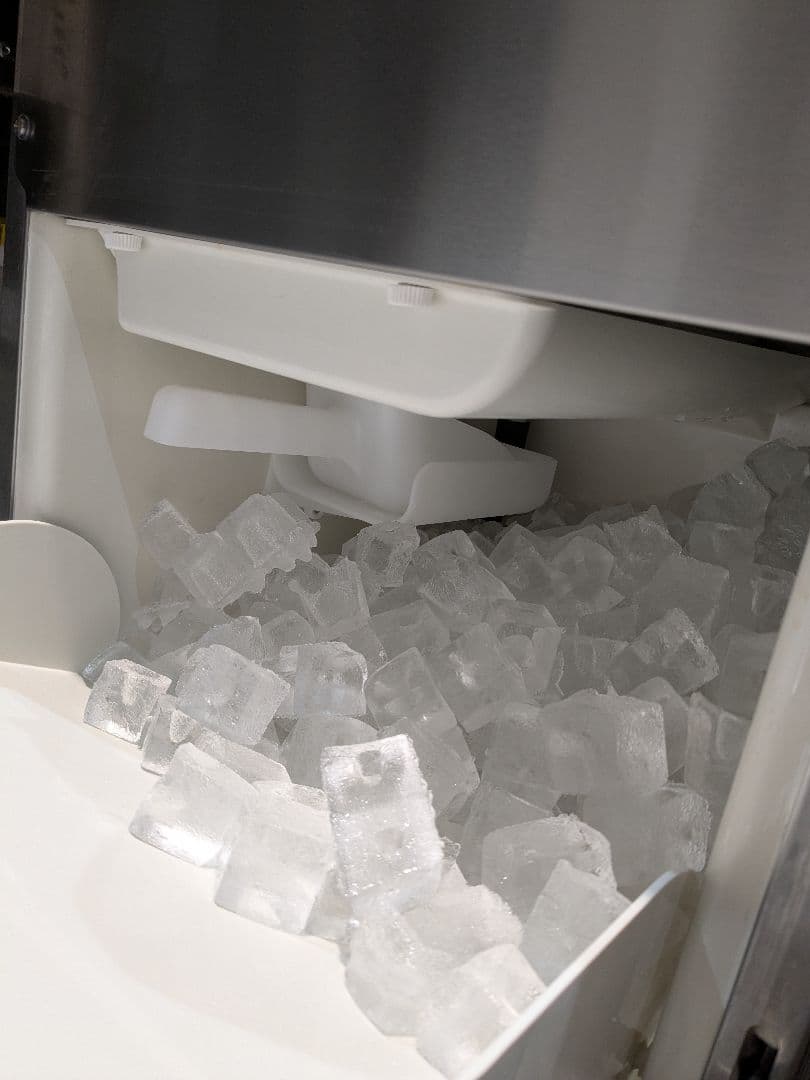 24年式業務用製氷機Panasonic