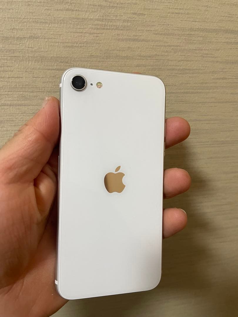 iPhone SE（第2世代）ホワイト 64GB／SIMフリー／美品（箱なし）
