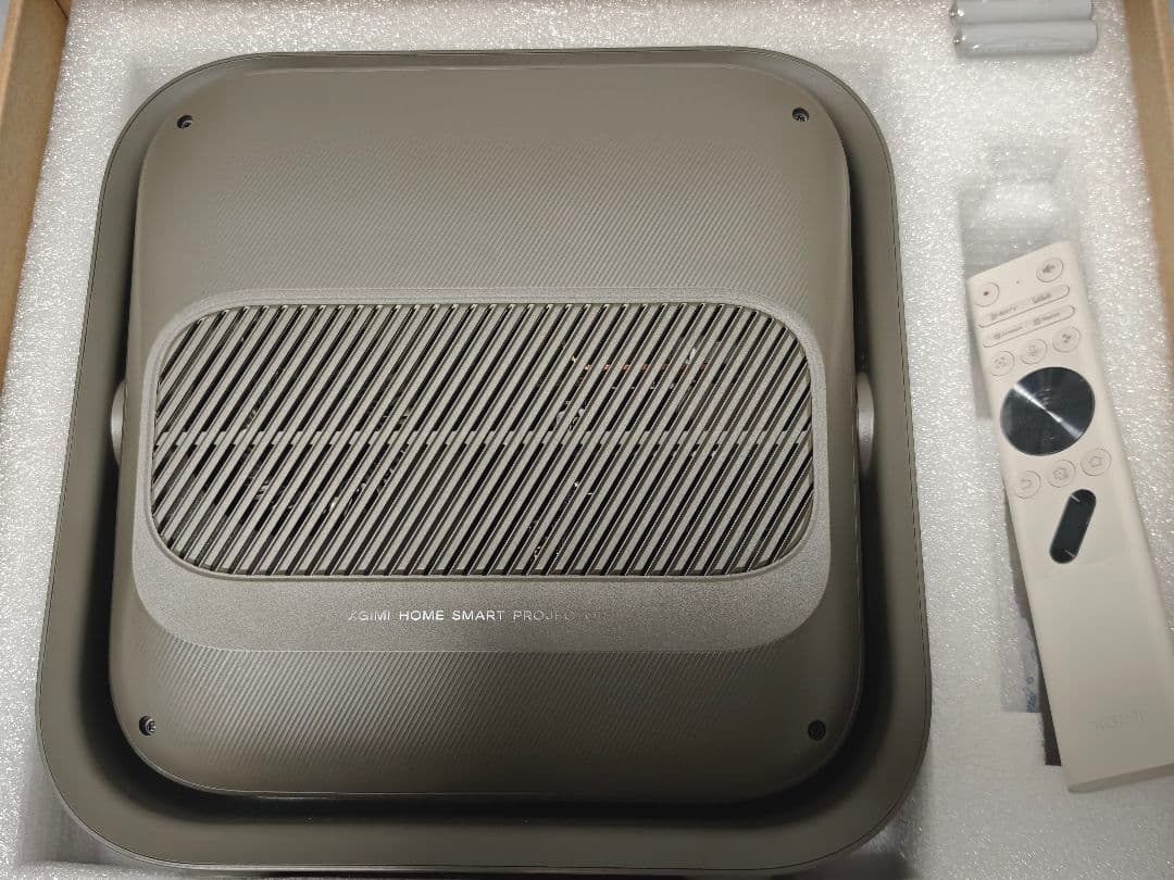 XGIMI Z9X 4K 美品 2025年10月末発売。