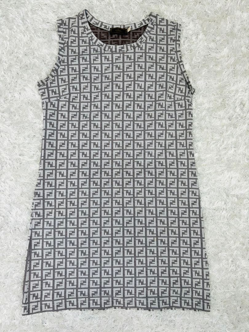 【美品】フェンディ　ズッカ　ノースリーブ　トップス　レディース