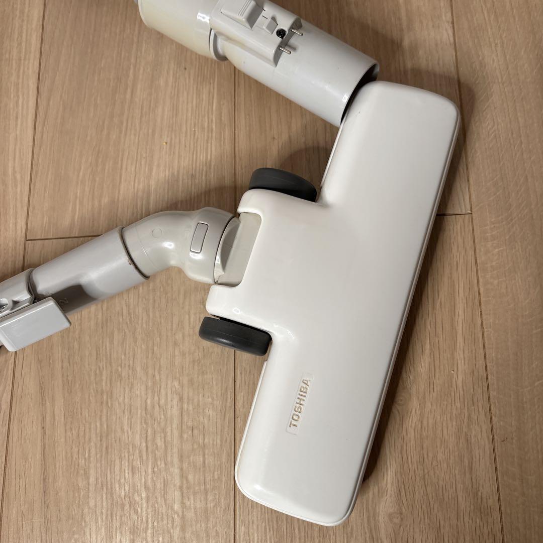 TOSHIBA 紙パック式 掃除機 VC-D50K　2017年製