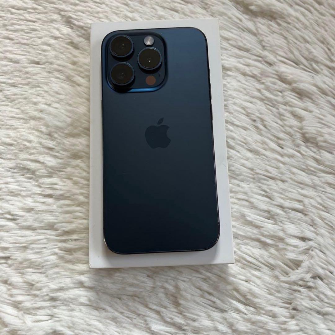 【ラスト1台】iPhone15 Pro 256GB 100% 【すぐ発送】