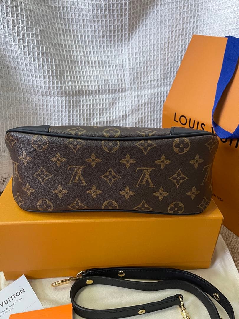 年末年始価格【実写画像】モノグラム ショルダーバッグ