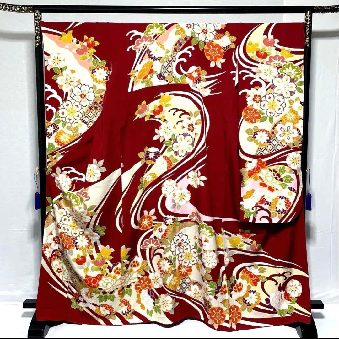 正絹　赤　【振袖】　中古　とても綺麗な状態