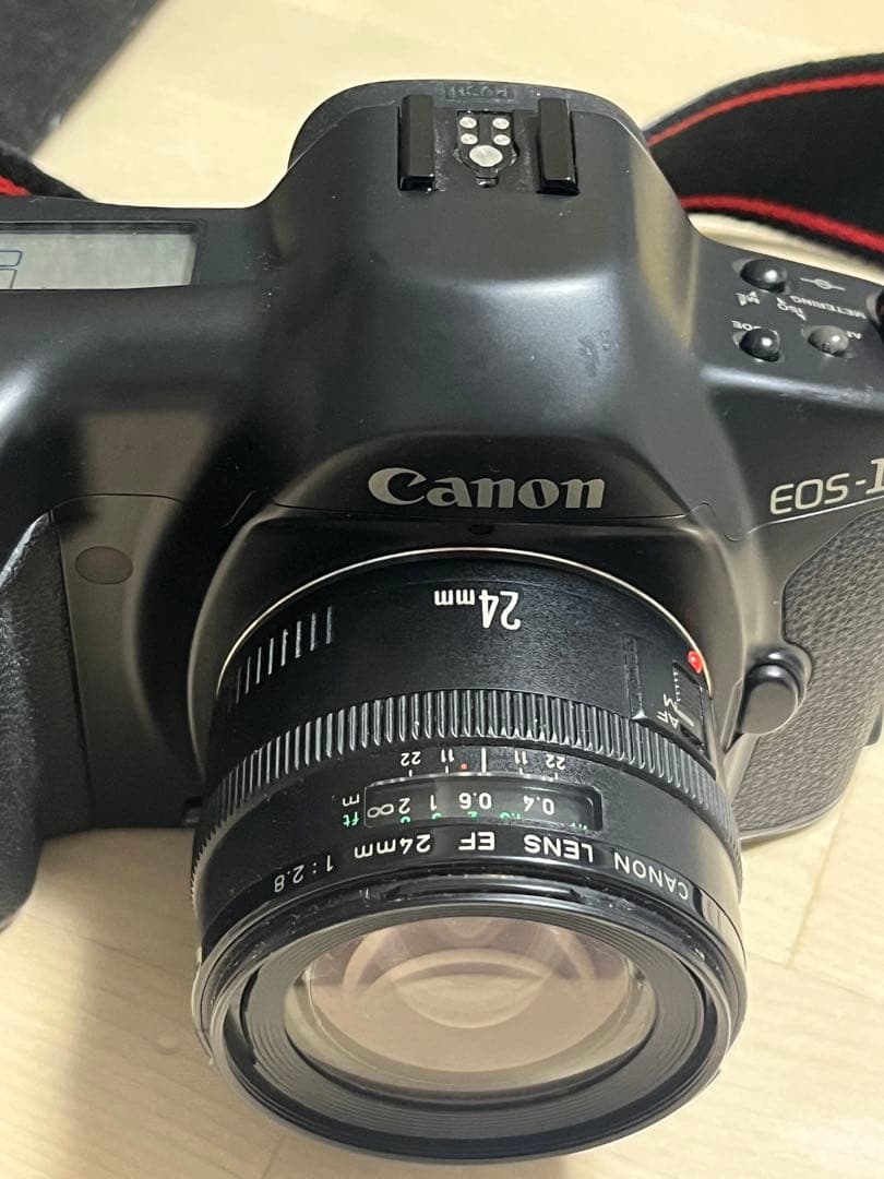 Canon EOS-1 EF 24mm F2.8レンズ付き！