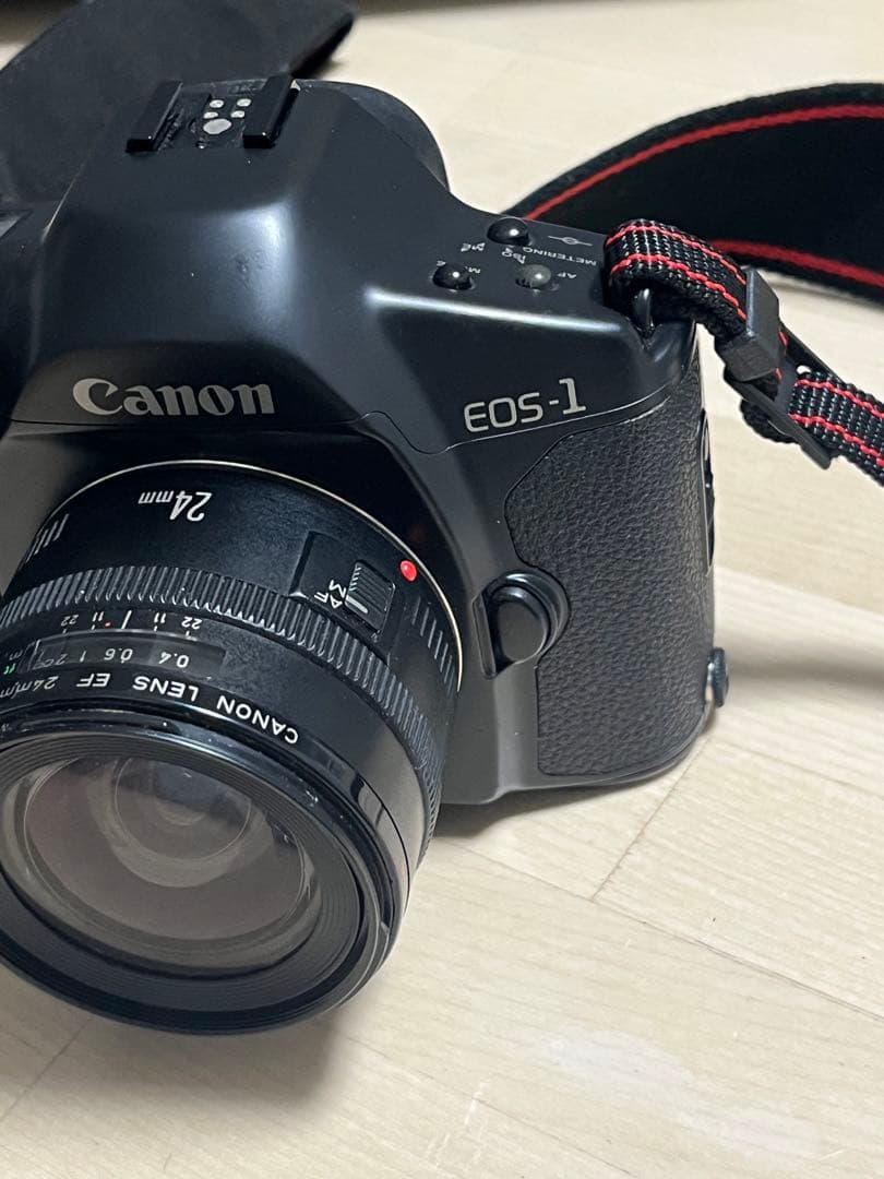Canon EOS-1 EF 24mm F2.8レンズ付き！