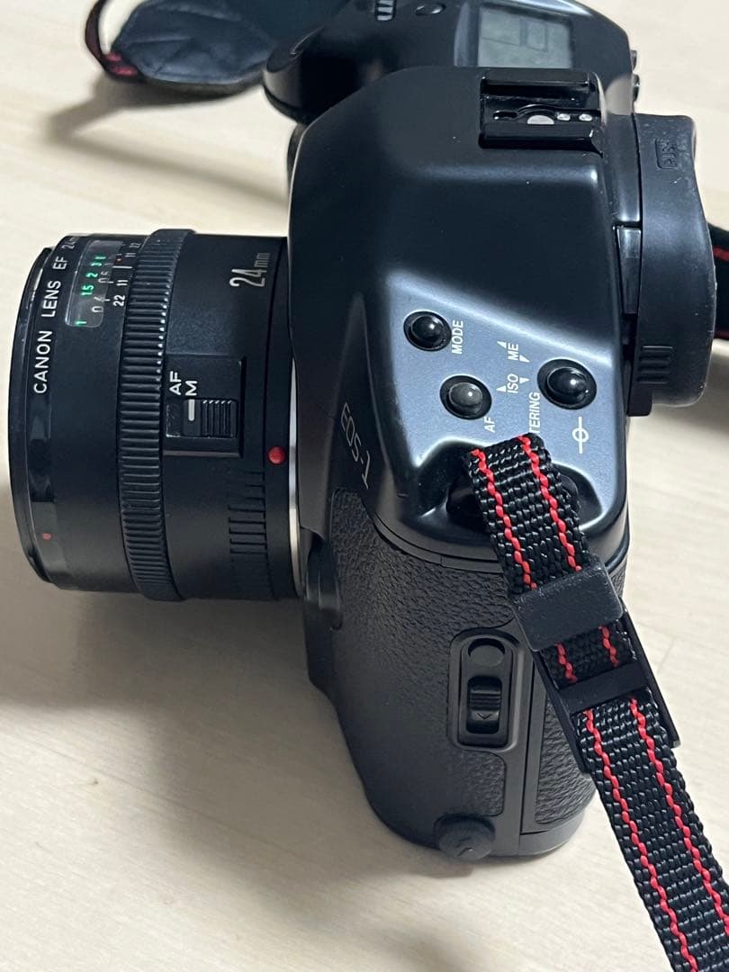 Canon EOS-1 EF 24mm F2.8レンズ付き！