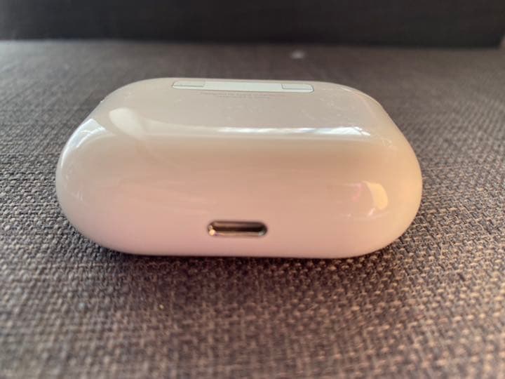 ※充電ケースのみ※ Apple AirPods Pro