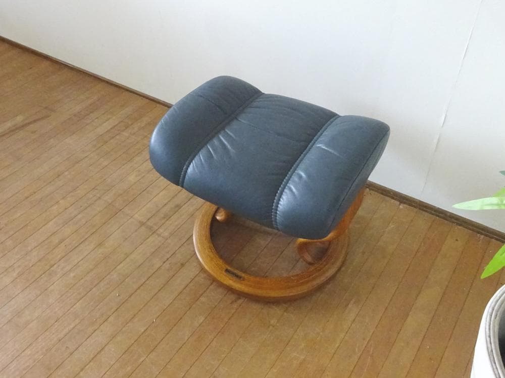 エコーネス　ストレスレス　オットマン　フットスツール　本革　北欧　ノルウェー