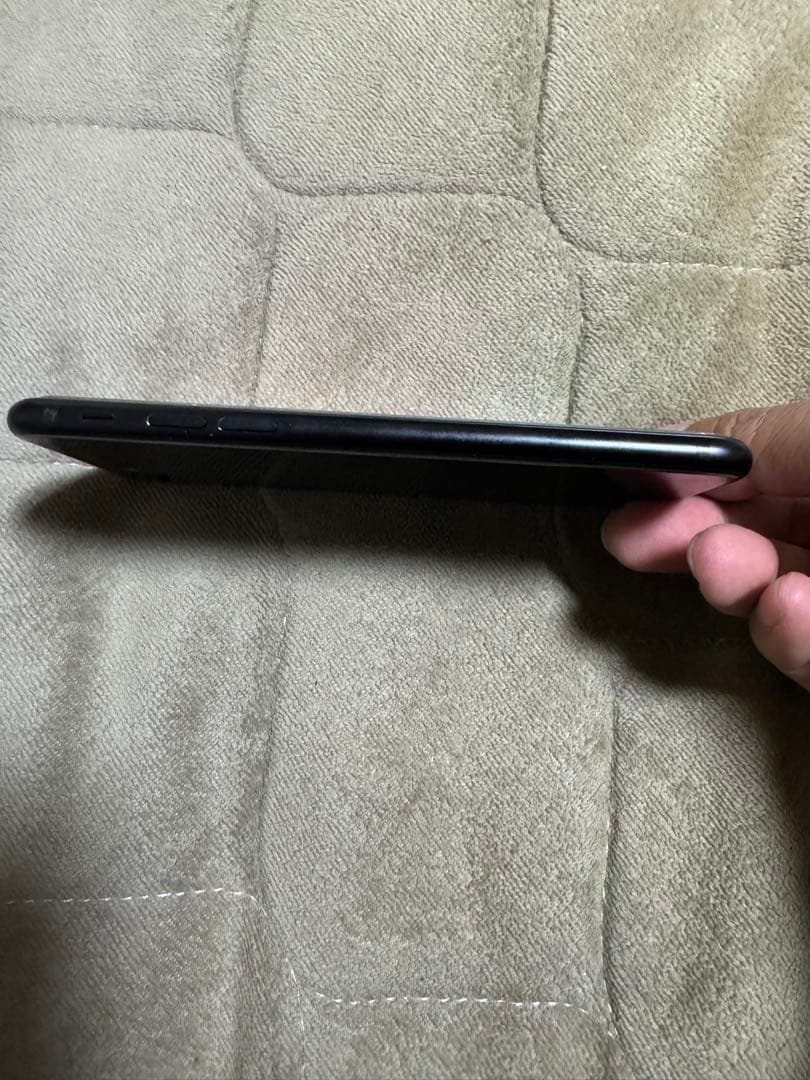 iPhone SE 第2世代　128G ブラック