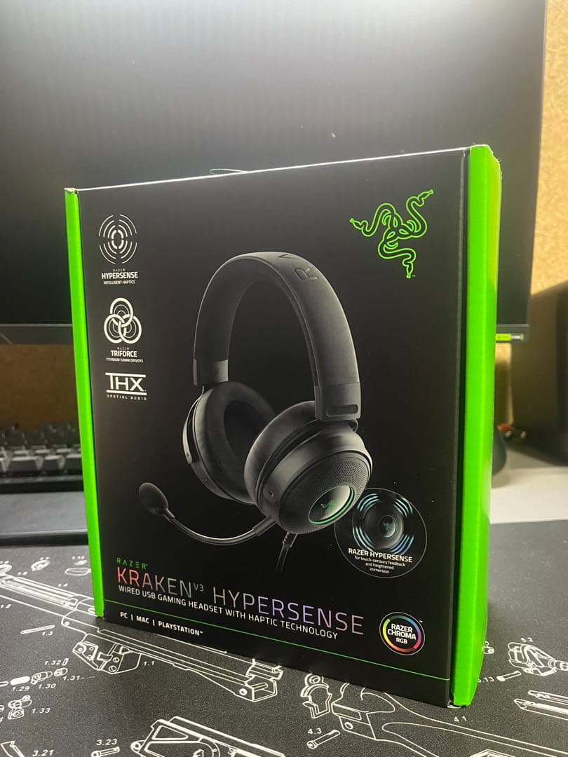 Razer KRAKEN V3 PRO HYPERSENSEヘッドセット