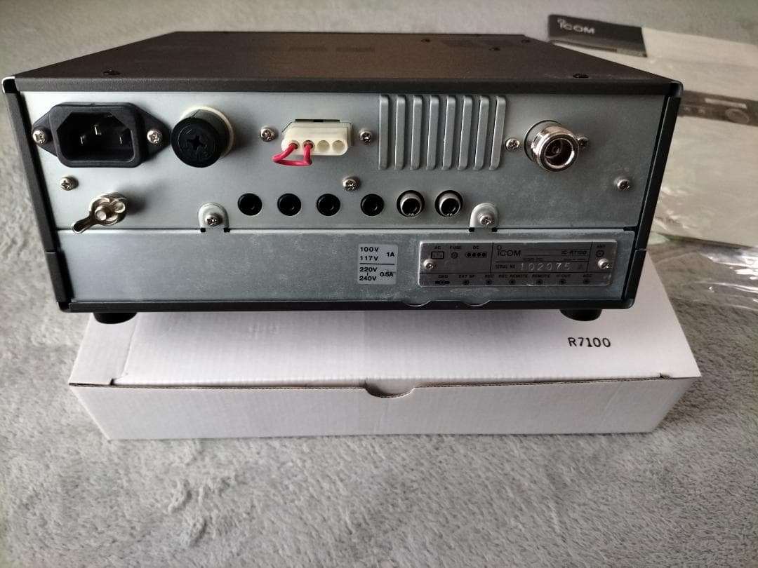 ICOM IC-R7100 通信機型 高性能オールモード受信機 元箱一式