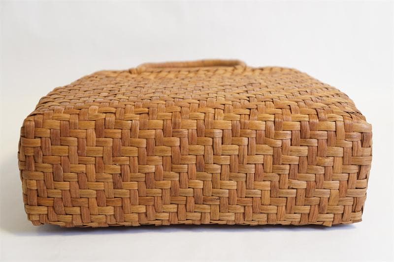 山葡萄 籠 かごバッグ 網代編・未使用品・やまぶどう籠・美品　趣のある逸品です