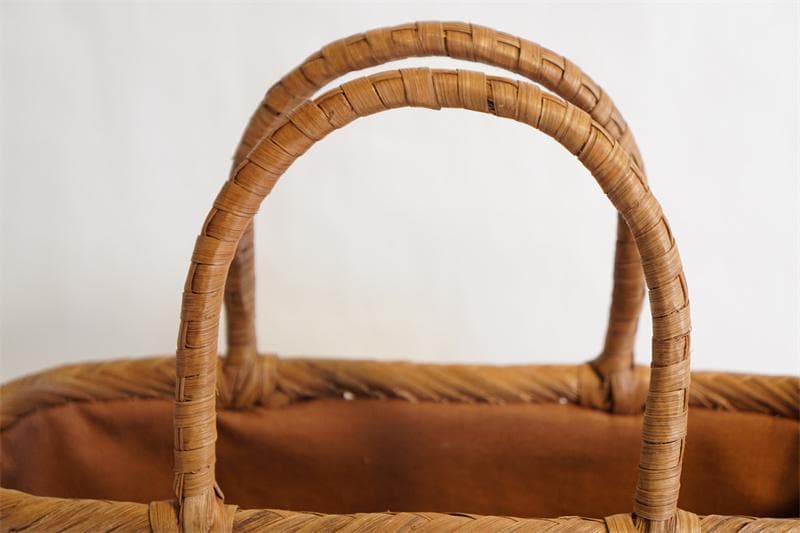 山葡萄 籠 かごバッグ 網代編・未使用品・やまぶどう籠・美品　趣のある逸品です