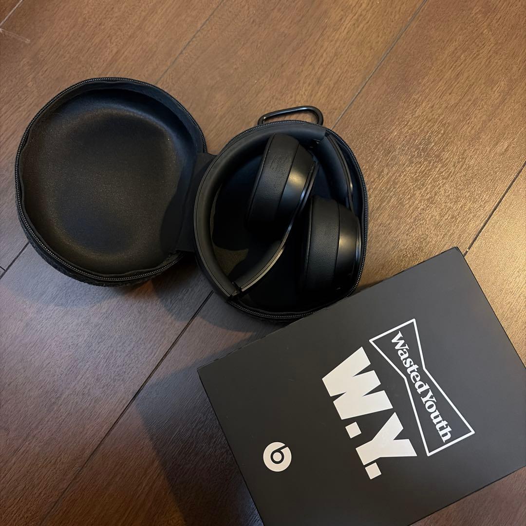 Beats Solo Pro Wasted Youth ブラック