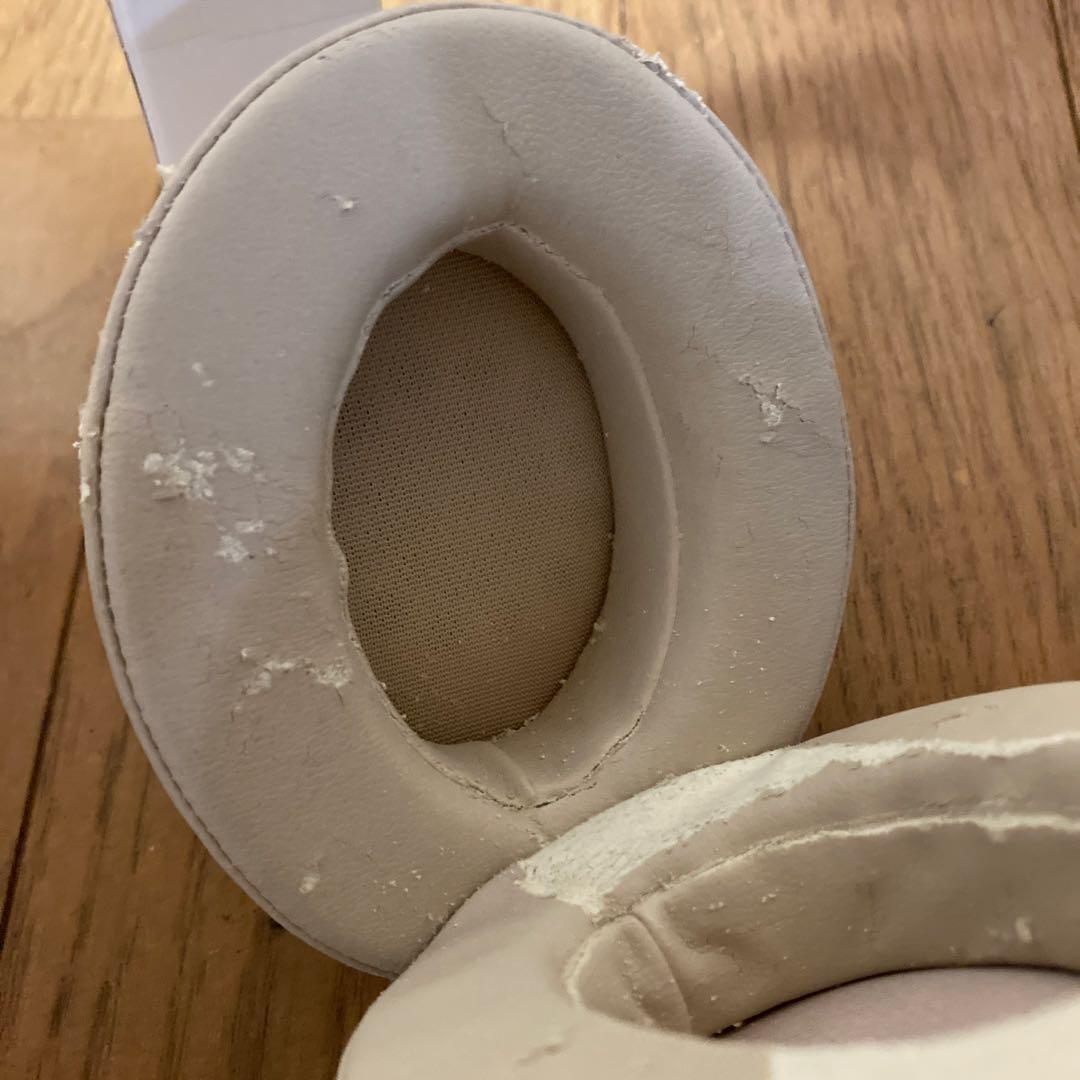 Studio3 Wirelessオーバーイヤーヘッドフォン デザートサンド