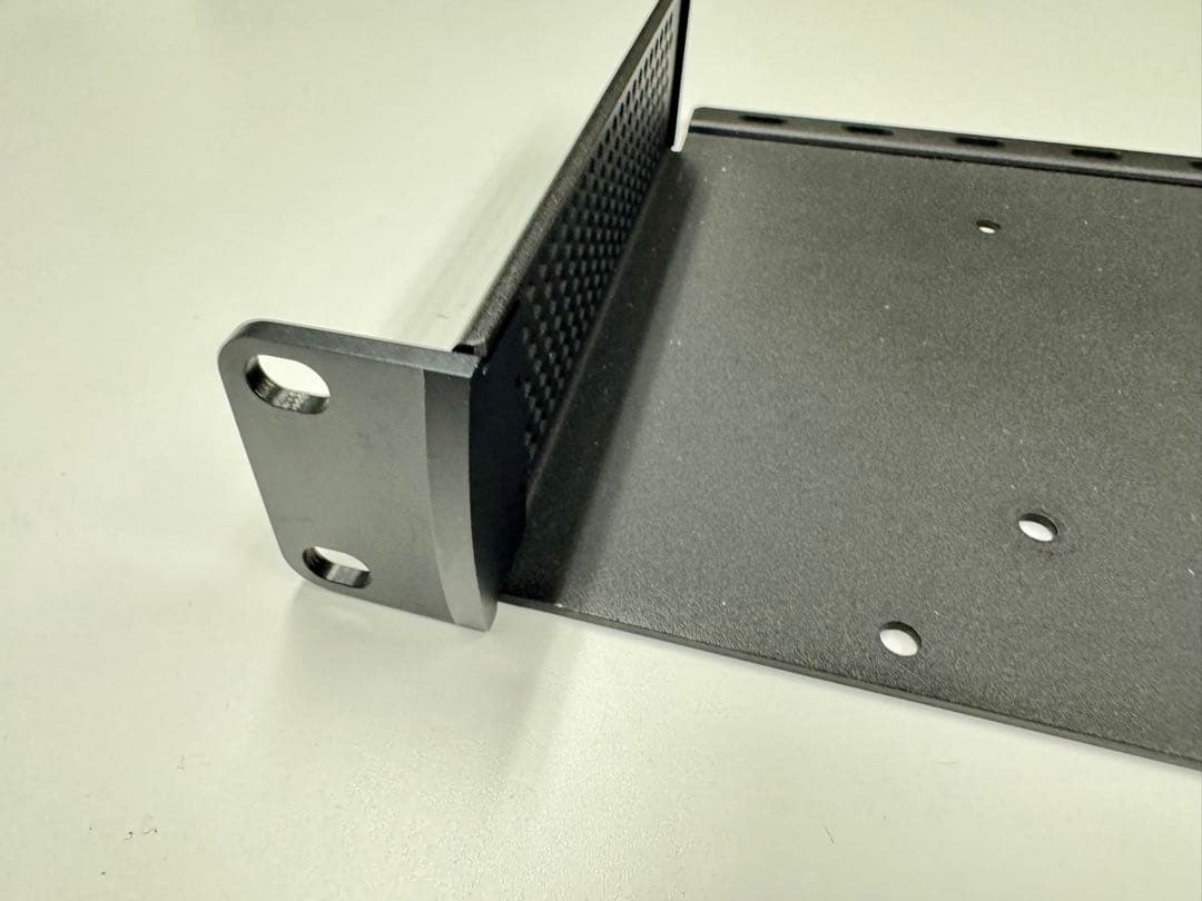 Teranex Mini Rack Shelf ブラック