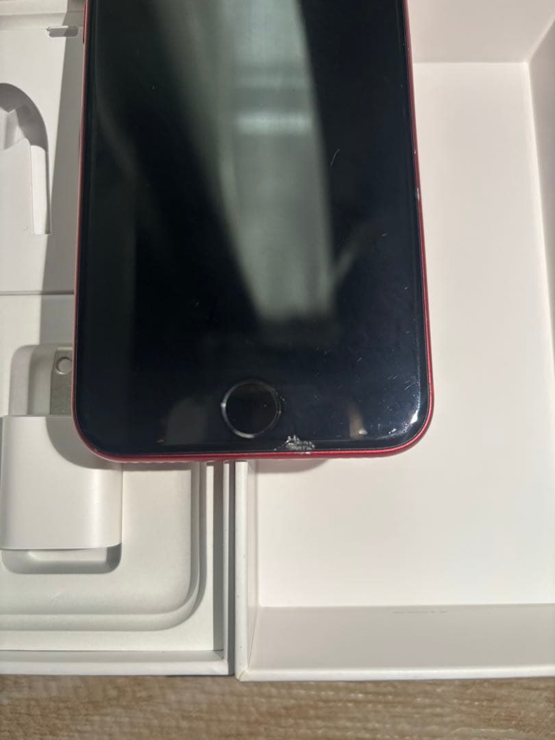 iPhone se2 第二世代 SIMフリー レッド 赤 64gb 箱付き