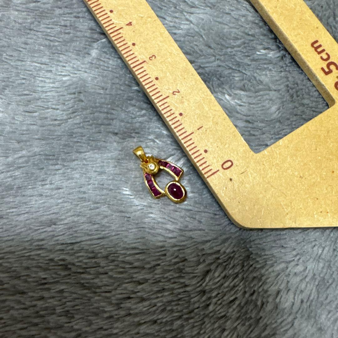 k18ペンダントトップ　K18トップ