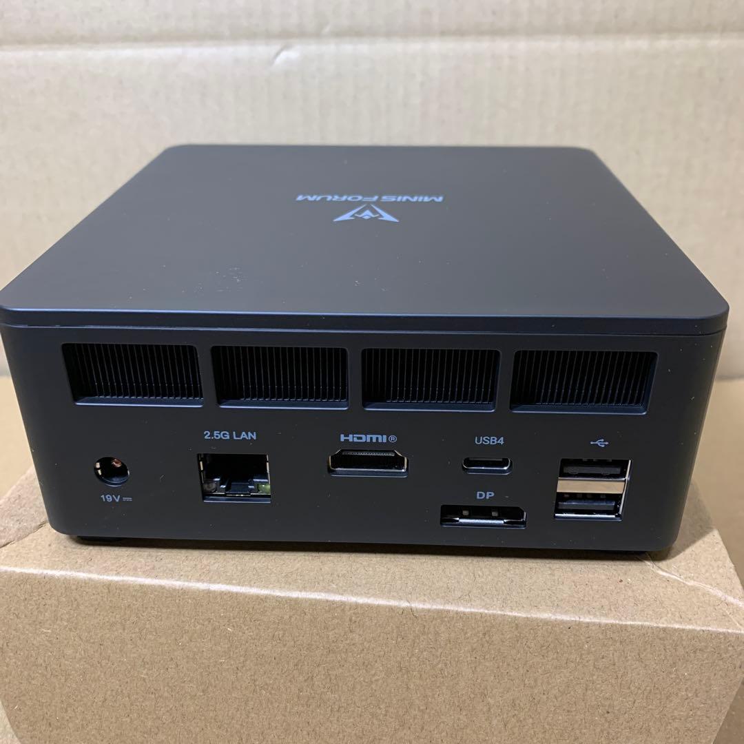 新品MINIS FORUM　UM760Slim　AMD Ryzen 5　ミニPC