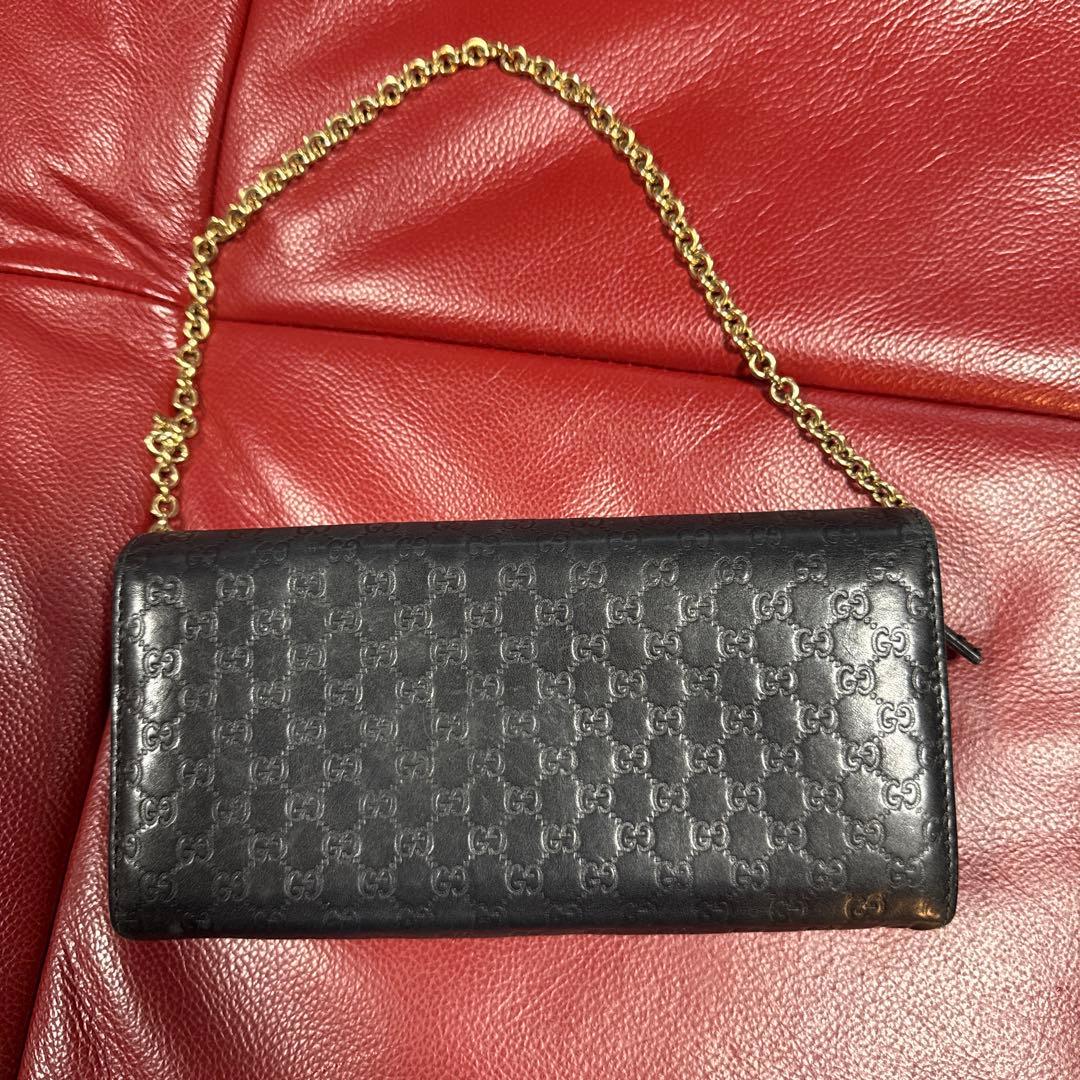 GUCCI ブラックレザー 長財布 チェーンストラップ付き