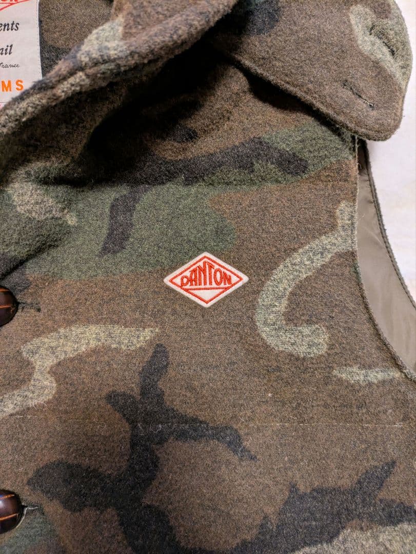 ダントン × BEAMS ウール ダウンベスト フード脱着 2way カモフラ