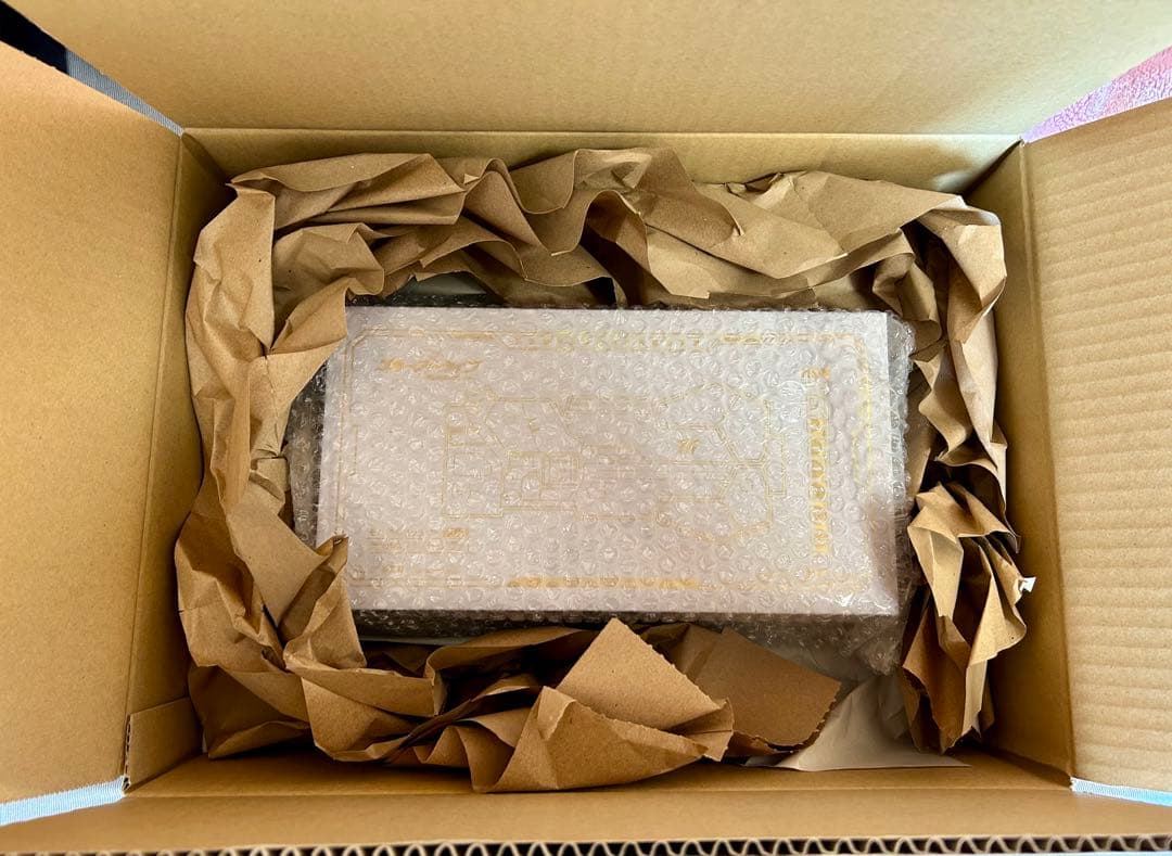 【ブルーアーカイブ】モバイルバッテリー（光の剣：スーパーノヴァ）